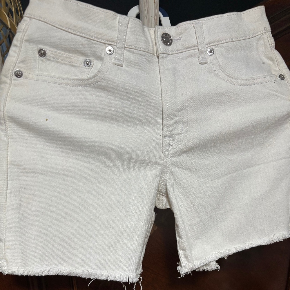 Gap stretch denim shorts